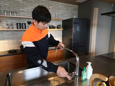 【27卒】手に職をつけたい人集まれ！住宅設備サービスエンジニア