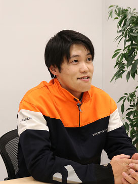 中途採用者の画像