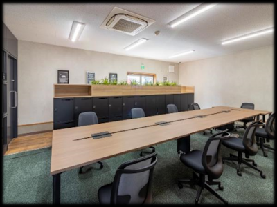 【埼玉県 志木市】 車のトラブルに駆け付けるロードサービススタッフ