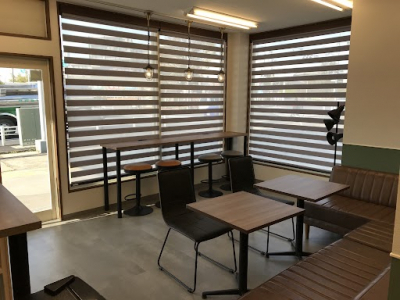 【千葉県 松戸市】 車のトラブルに駆け付けるロードサービススタッフ